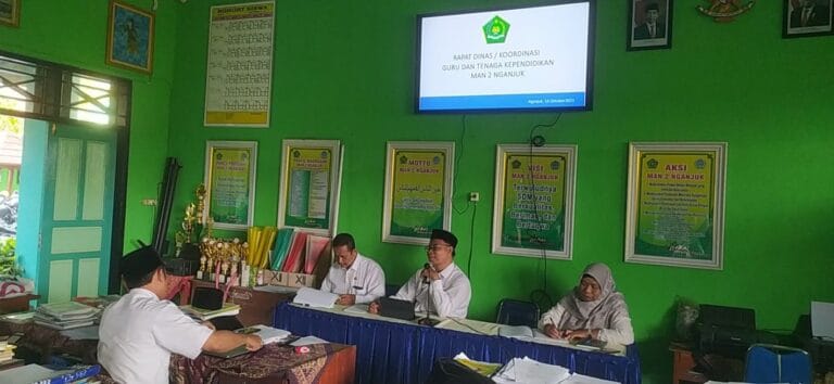 Rapat Dinas. Kepala Madrasah: Komitmen untuk menjadi Madrasah Unggulan